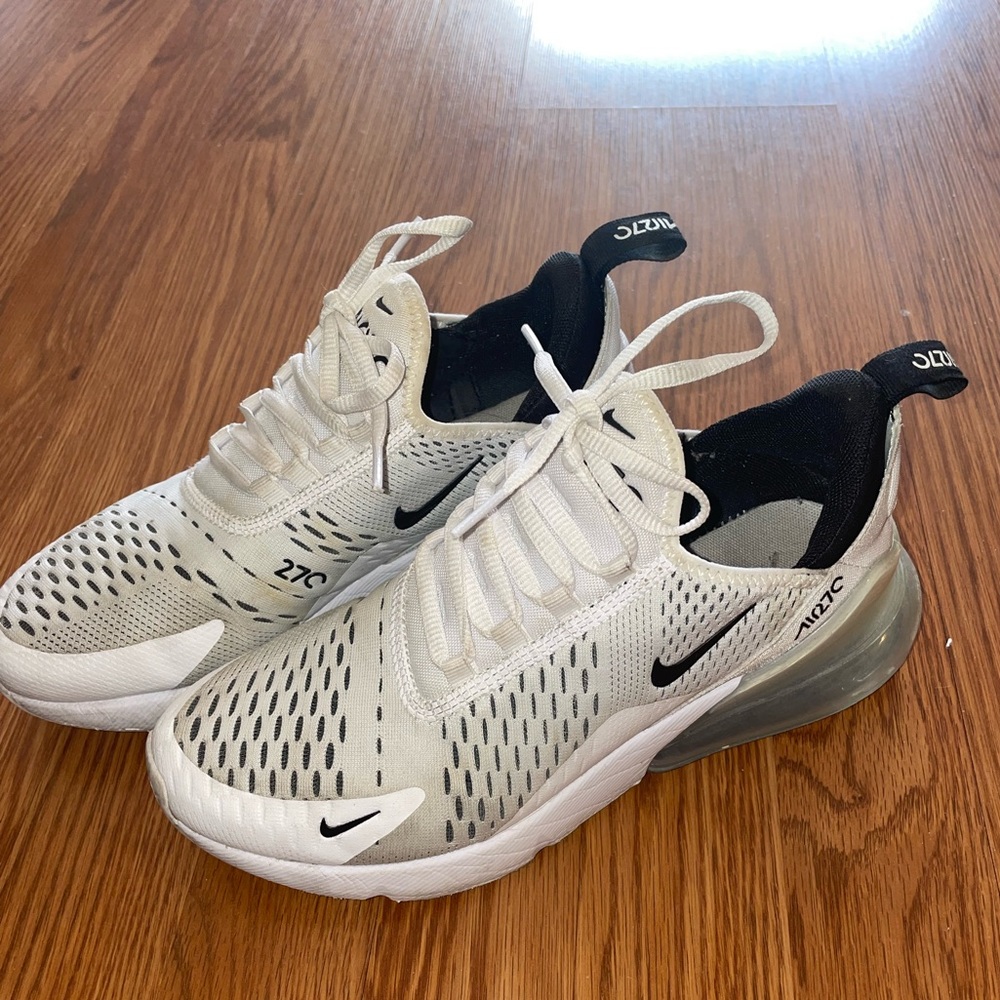 Womens 7.5 AirMax 27C